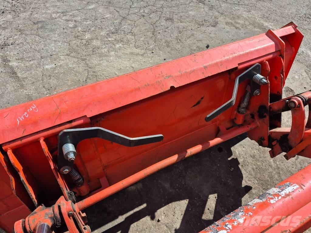 Kubota B 26 Naudoti kompaktiški traktoriai