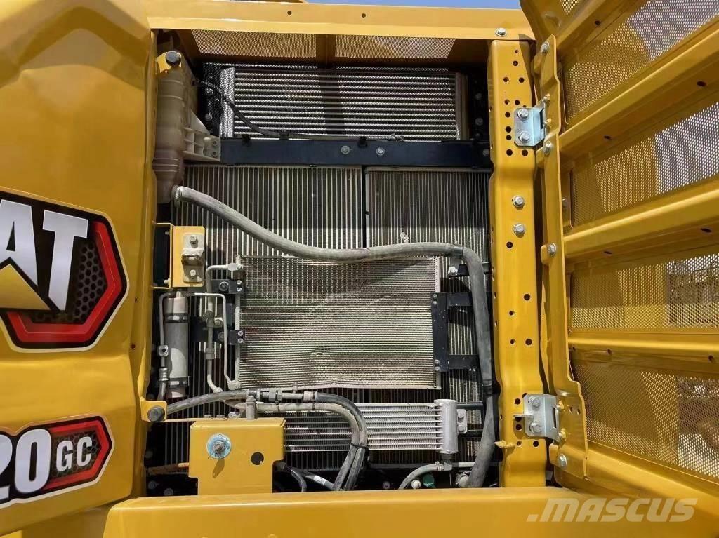 CAT 320GC Vikšriniai ekskavatoriai