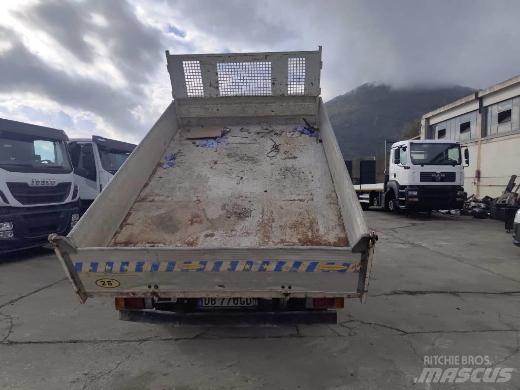 Isuzu NPR77G-5DX Automobiliniai kranai