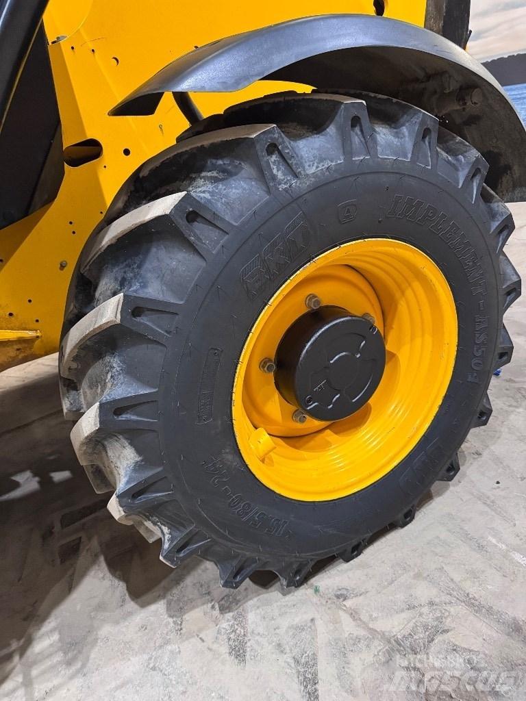 JCB 540-140 Teleskopiniai krautuvai