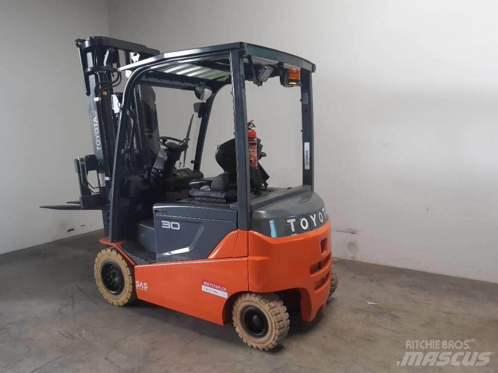 Toyota 8 FB MKT 30 Elektriniai šakiniai krautuvai