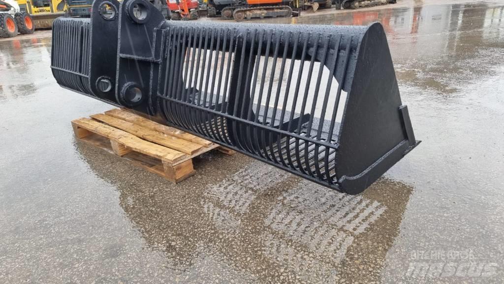 SKELETON Bucket Kaušai