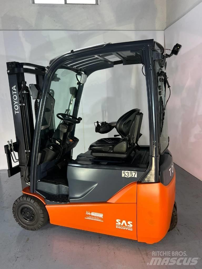 Toyota 8FBE16T Elektriniai šakiniai krautuvai