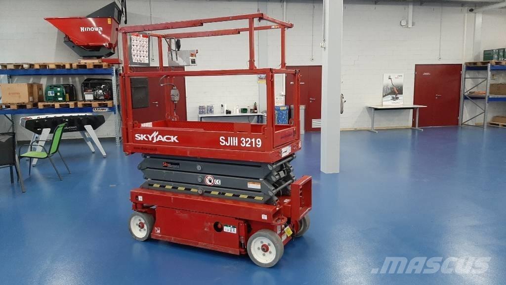 SkyJack SJIII 3219 Žirkliniai keltuvai
