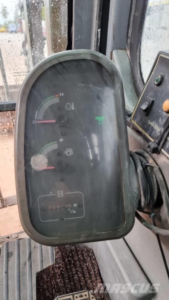 Volvo EC 210 B LC Vikšriniai ekskavatoriai