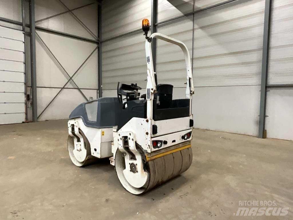 Bomag BW 135 AD-5 Porinių būgnų volai