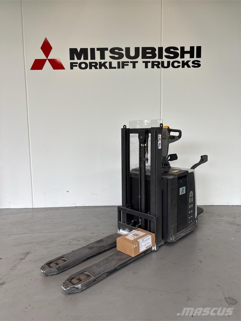 Atlet PDP200 Savaeigiai rietuvai