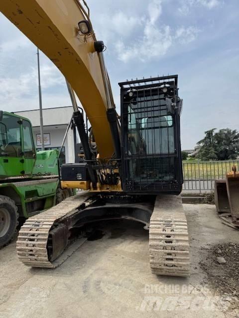 CAT 323 E Vikšriniai ekskavatoriai