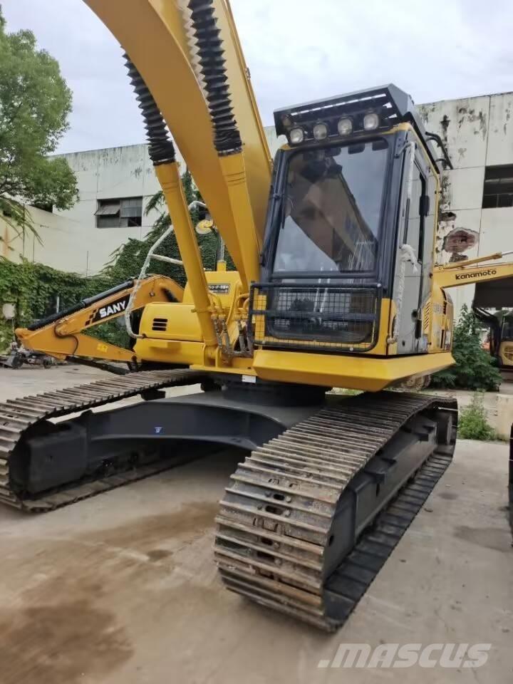 Komatsu PC 200 Vikšriniai ekskavatoriai