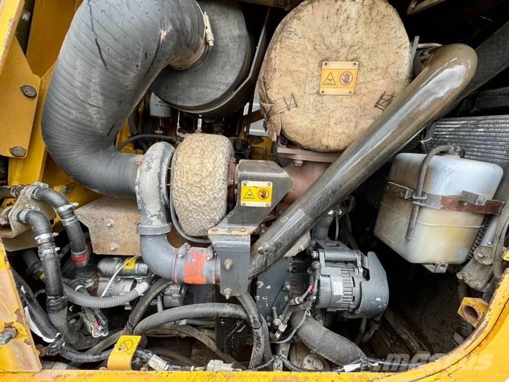 Komatsu D 65 WX-16 Vikšriniai buldozeriai