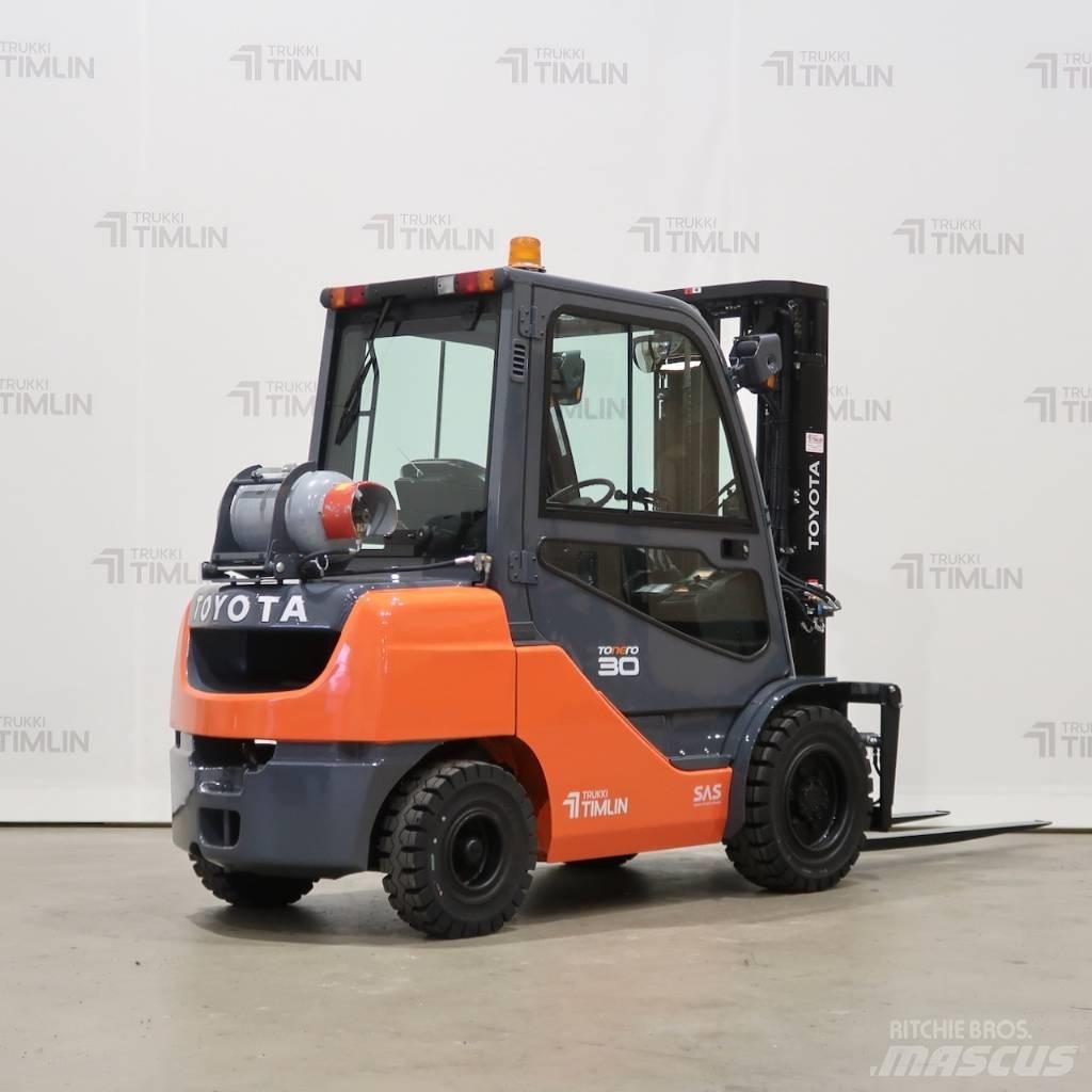 Toyota 02-8FGF30 LPG (dujiniai) krautuvai
