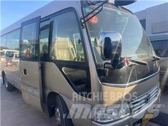 Toyota Coaster Tarpmiestiniai autobusai