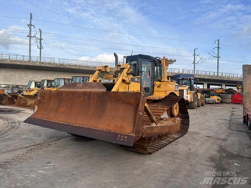 CAT D6T Vikšriniai buldozeriai