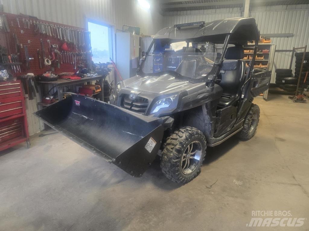  UTV CF 850 Mini ekskavatoriai < 7 t