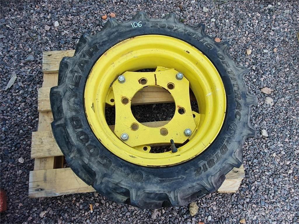 Goodyear 200/70R16 Padangos, ratai ir ratlankiai