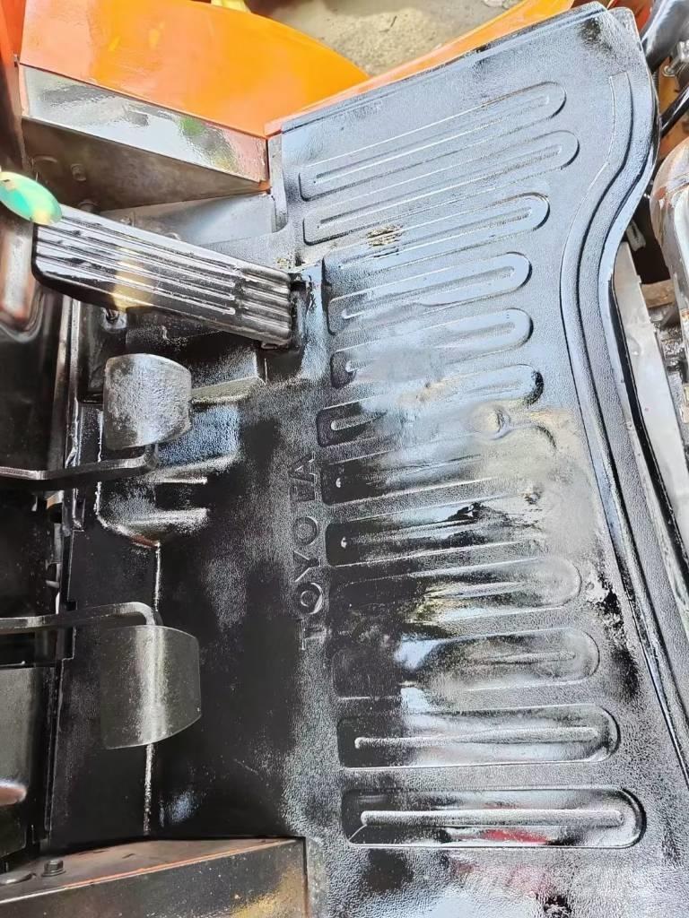 Toyota FD 30 Dyzeliniai krautuvai