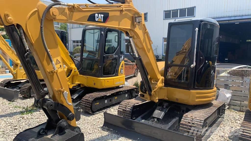 CAT 304 Vikšriniai ekskavatoriai