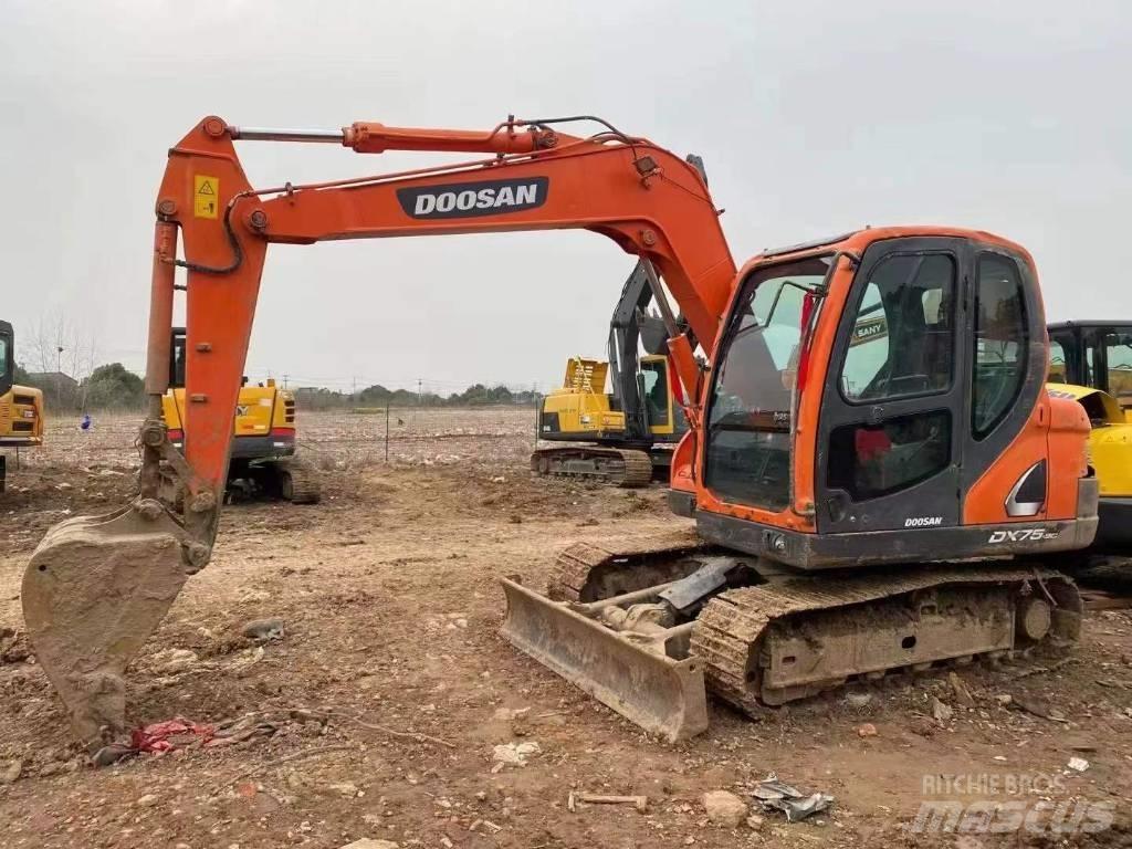 Doosan DX 75-9 C Vikšriniai ekskavatoriai