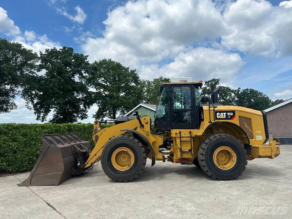 CAT 950G Naudoti ratiniai krautuvai