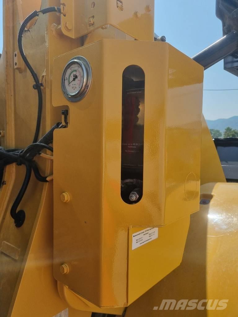 CAT 938 M Naudoti ratiniai krautuvai