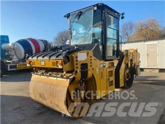 CAT CB 44 B Porinių būgnų volai