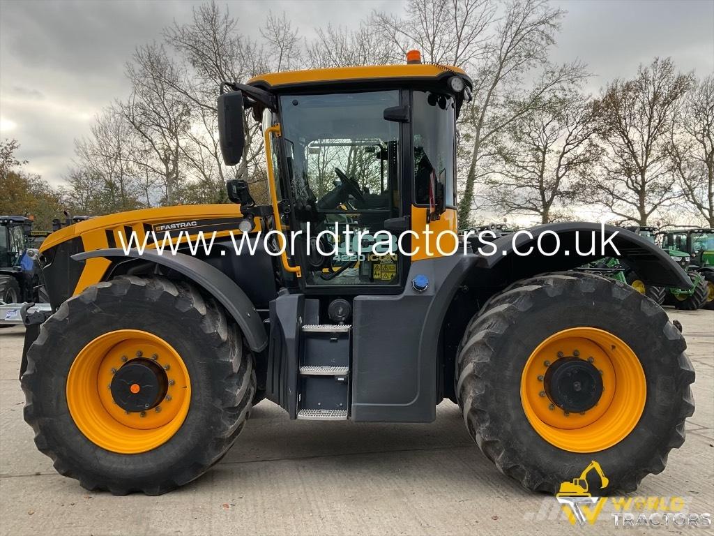 JCB Fastrac 4220 Traktoriai