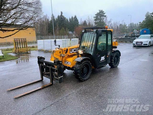 JCB 525-60T5 Teleskopiniai krautuvai