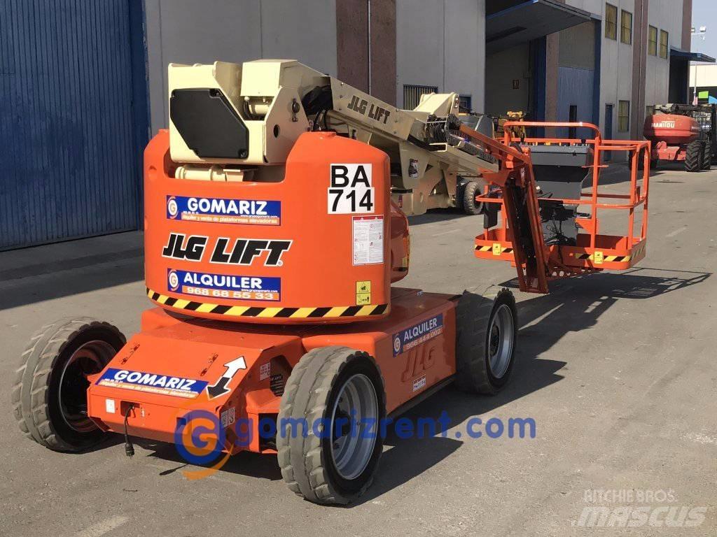 JLG E 450 AJ Alkūniniai keltuvai