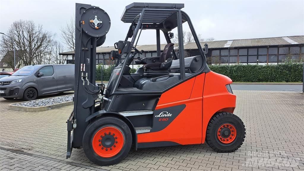 Linde E60 Elektriniai šakiniai krautuvai