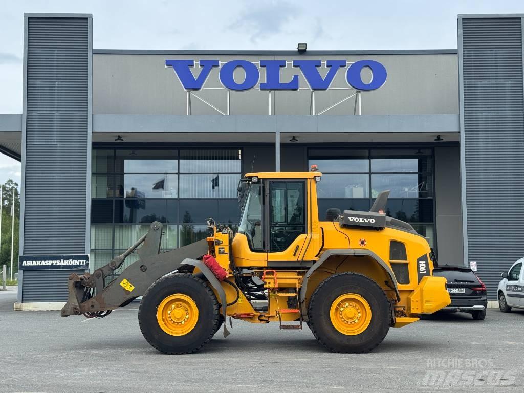Volvo L 90 H Naudoti ratiniai krautuvai