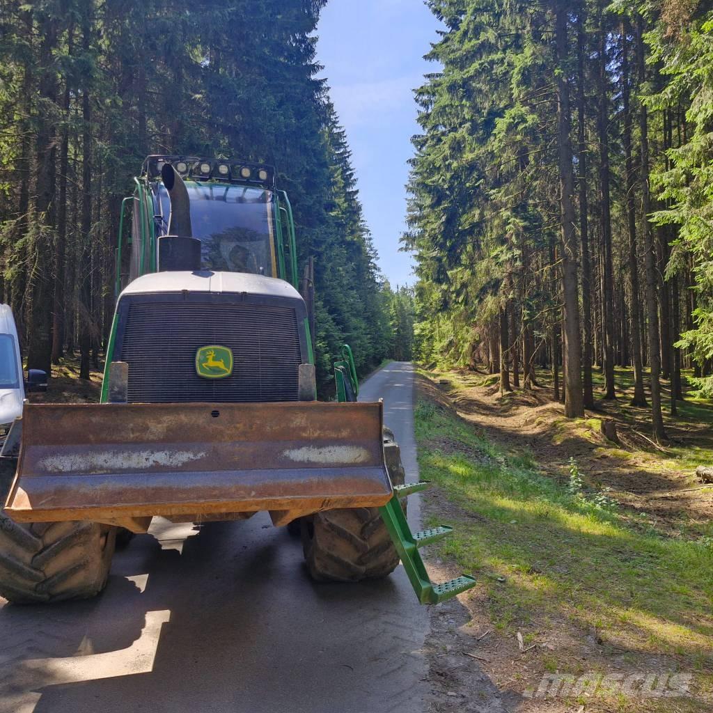 John Deere 1210 G Naudoti miškovežiai (Forvarderiai)