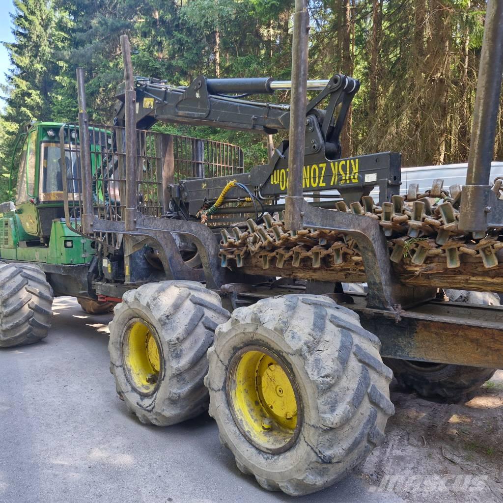John Deere 1210 G Naudoti miškovežiai (Forvarderiai)