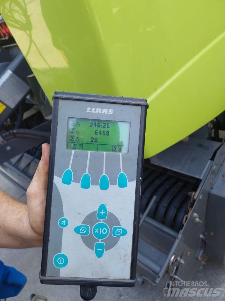 CLAAS Variant 360 Ritinių presai