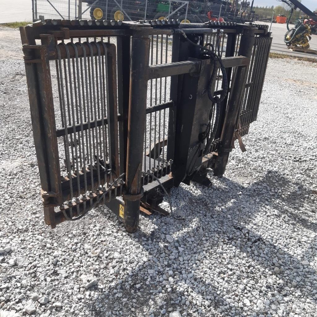 John Deere 1910 E Važiuoklė ir suspensija
