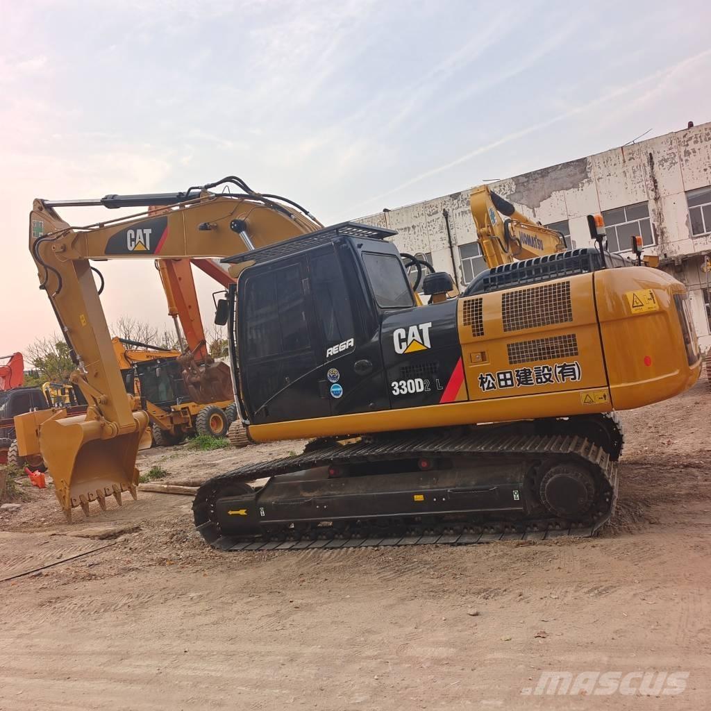 CAT 324 D2L Vikšriniai ekskavatoriai