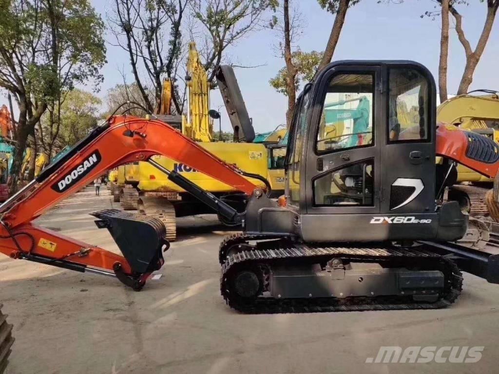 Doosan DX 60-9C Vikšriniai ekskavatoriai