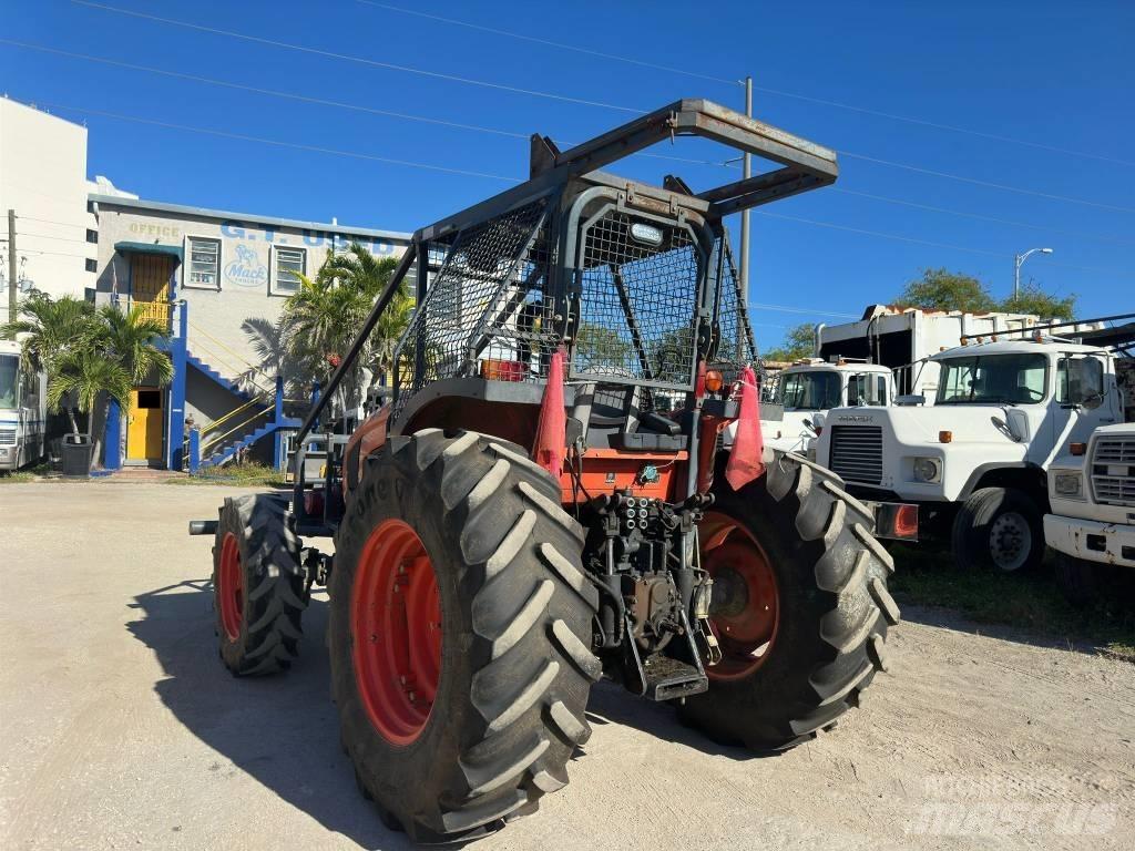 Kubota M 5-111 Traktoriai