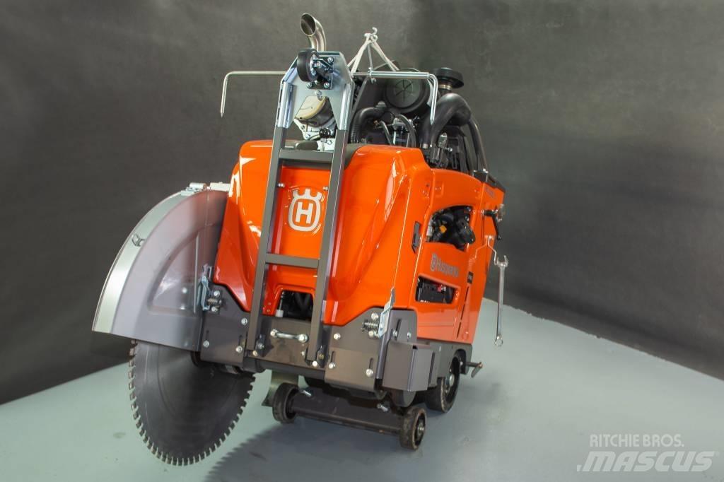 Husqvarna FS5000D Akmens ir betono pjūklai