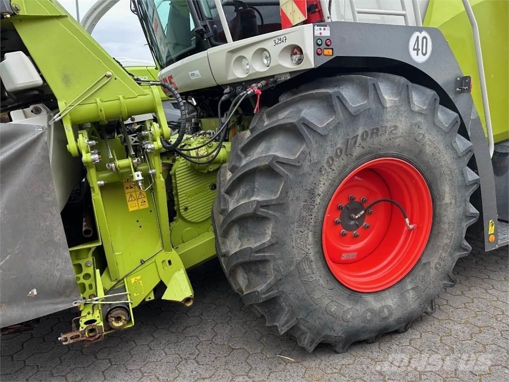CLAAS Jaguar 940 Pašarų kombainai