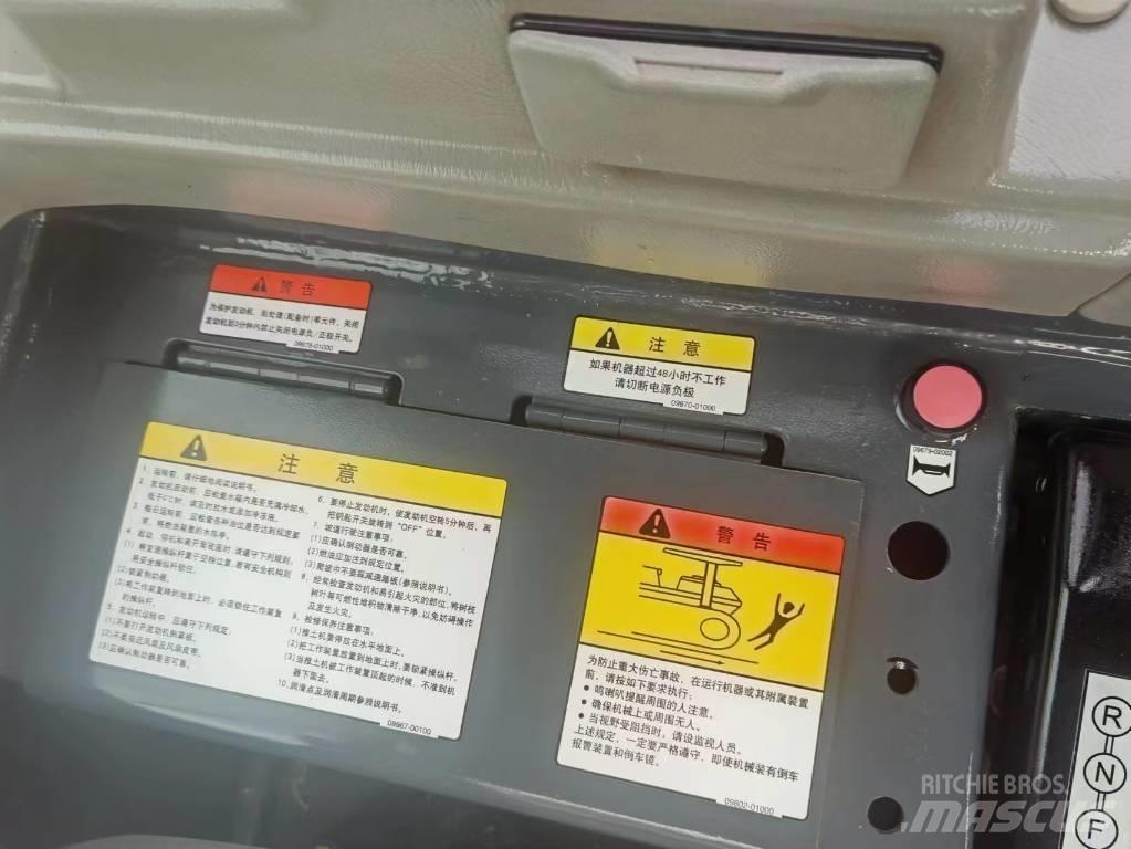 Shantui SD 16 Vikšriniai buldozeriai