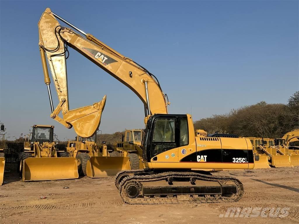 CAT 325C Vikšriniai ekskavatoriai