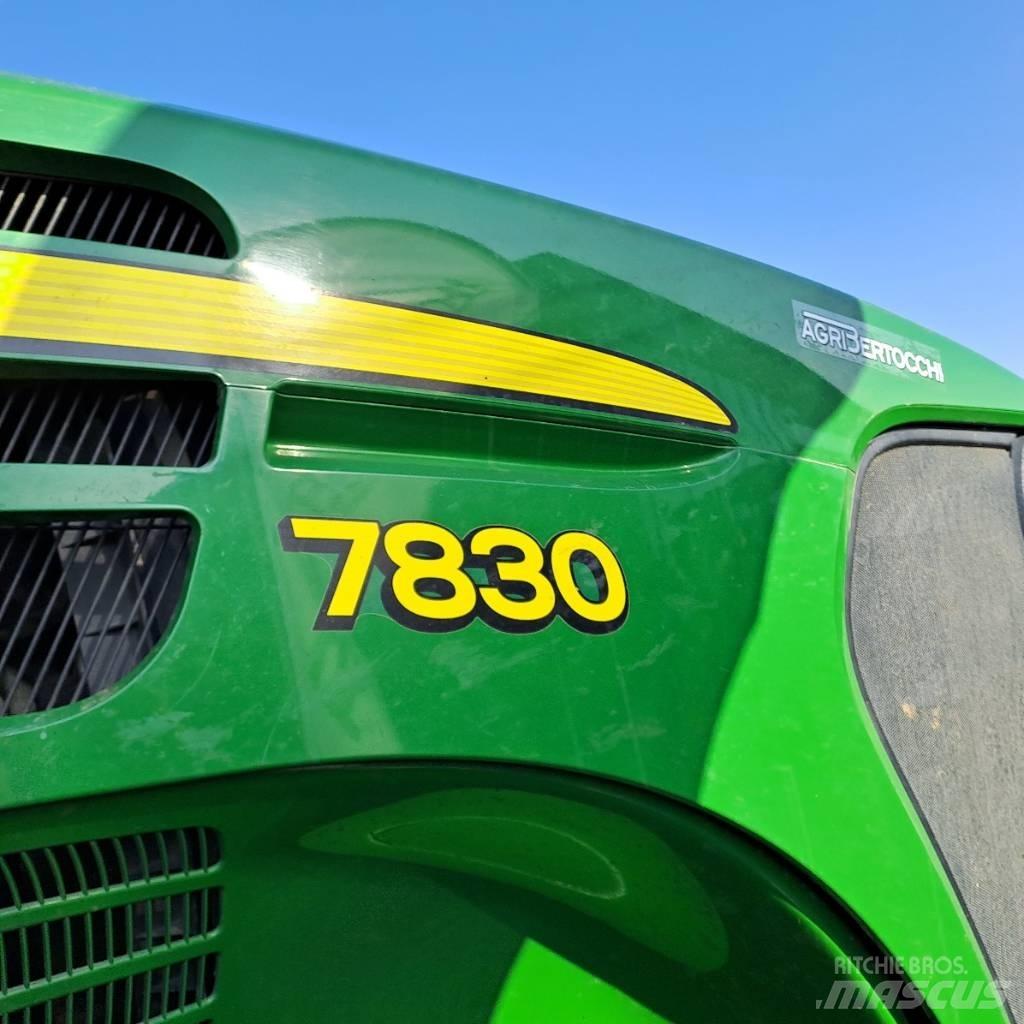 John Deere 7830 Traktoriai