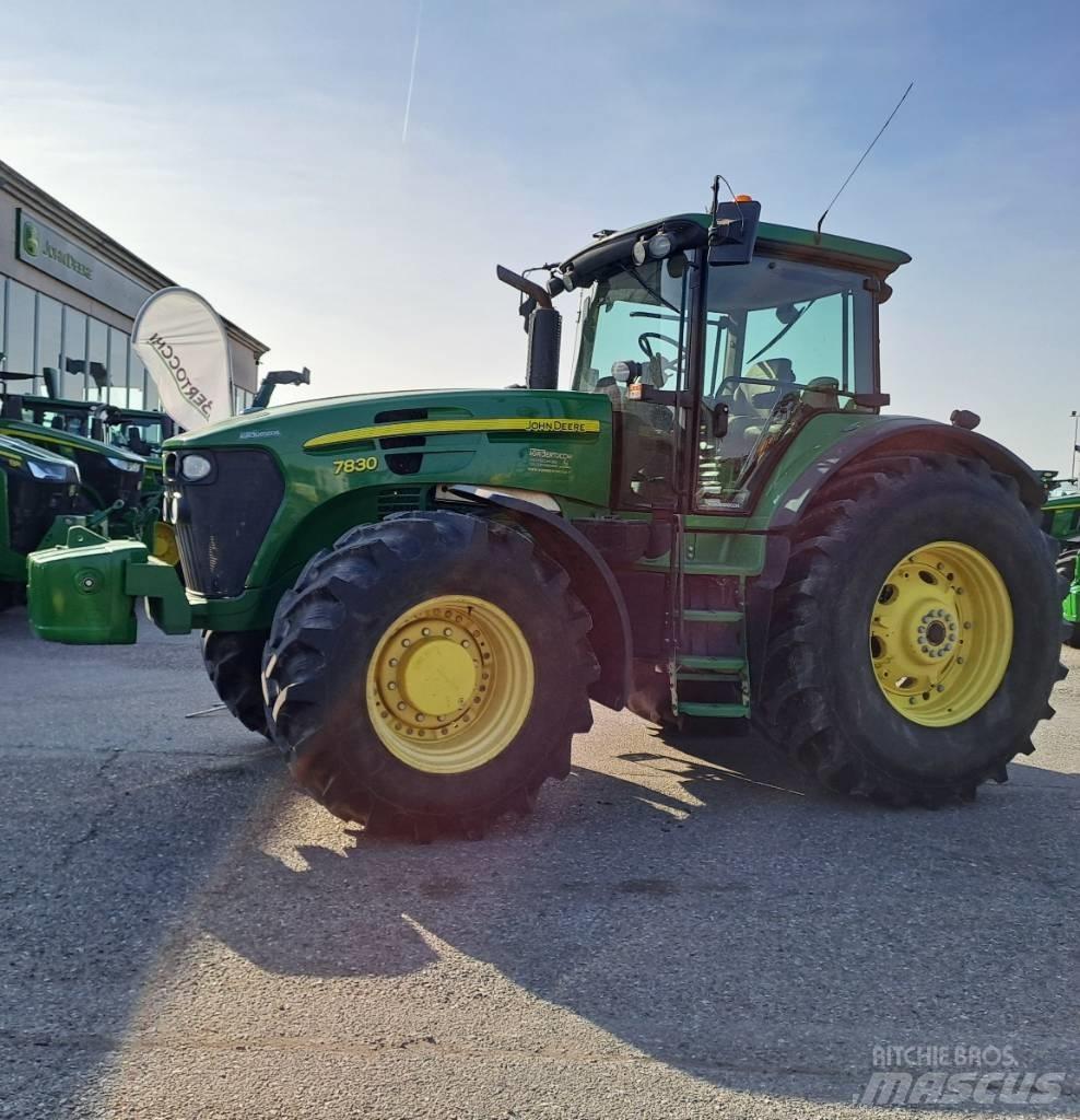 John Deere 7830 Traktoriai