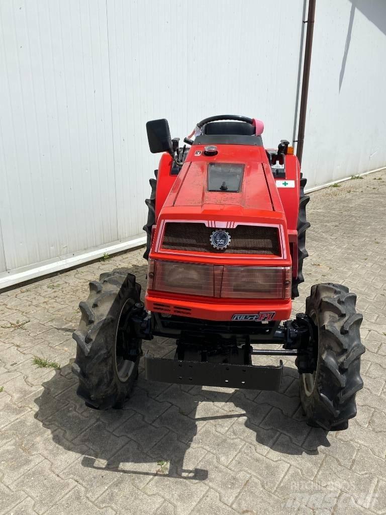 Mitsubishi MT20 Naudoti kompaktiški traktoriai