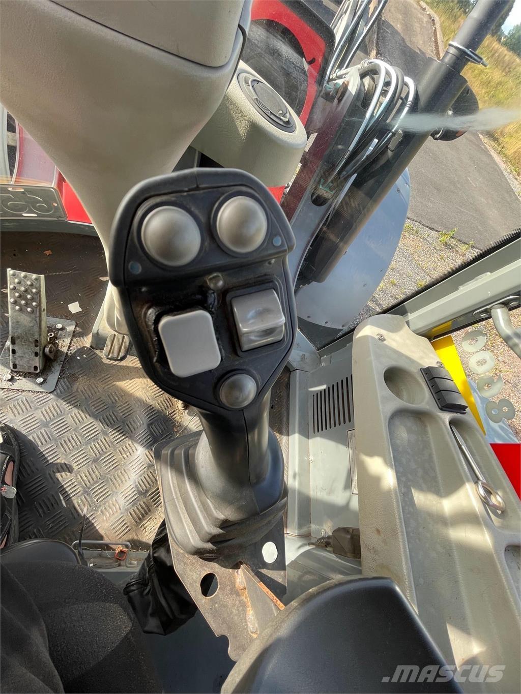 Lännen 8600 E Ekskavatoriniai krautuvai