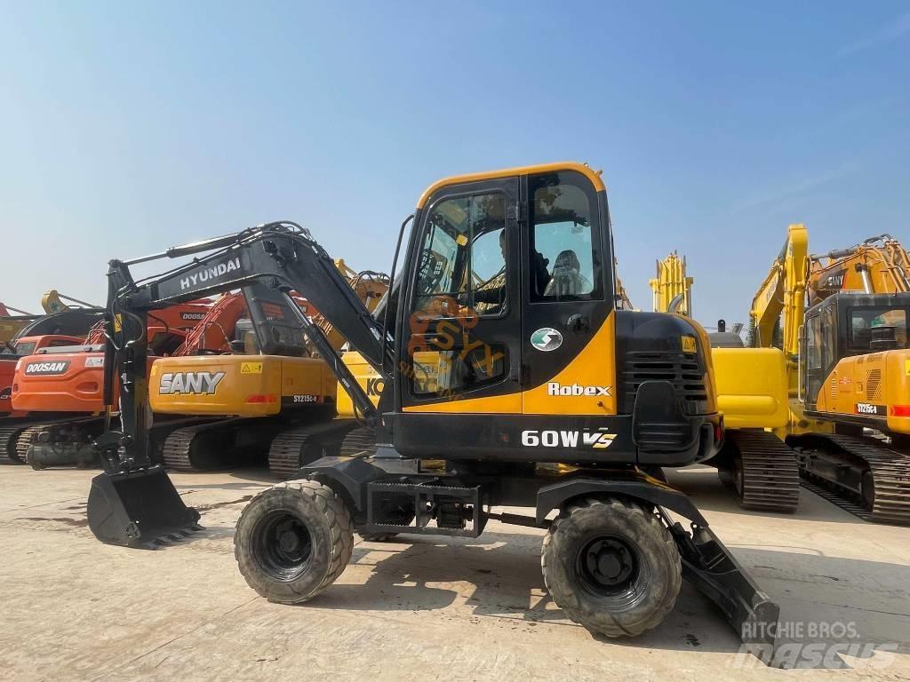 Hyundai 60w-9 Ratiniai ekskavatoriai