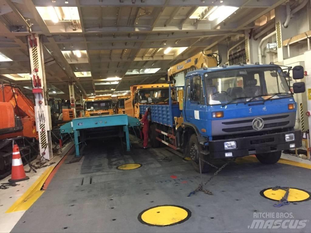 Hitachi 470 Vikšriniai ekskavatoriai