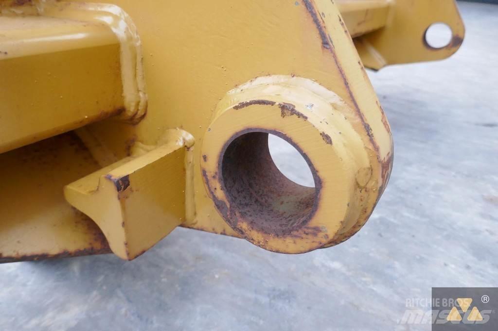 CAT 966/972 Forks Transportas - Kita