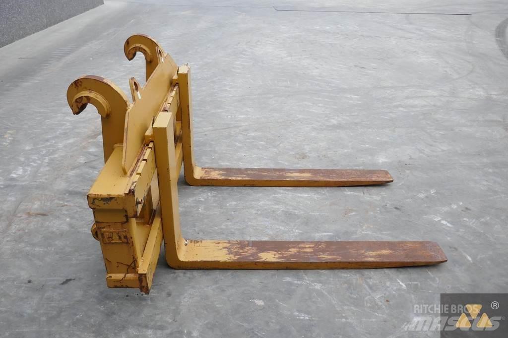 CAT 966/972 Forks Transportas - Kita
