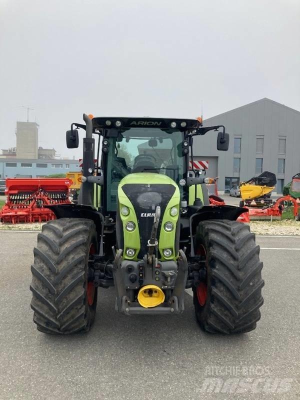 CLAAS Arion 630 Traktoriai